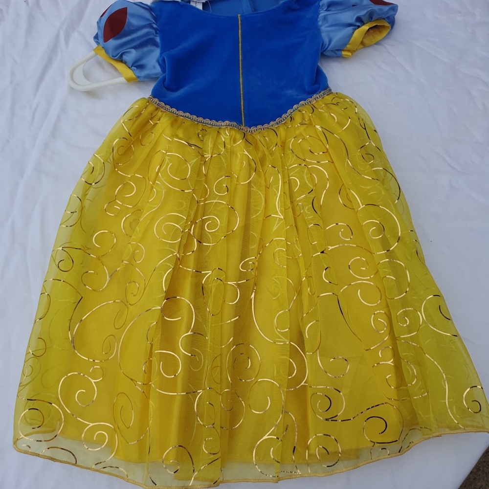 Snow White Costume